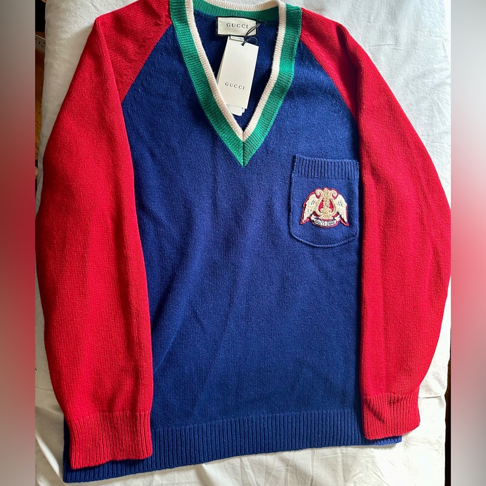 NWT Gucci Wool V-Neck Sweater – Red/Blue/Green – Unisex Style